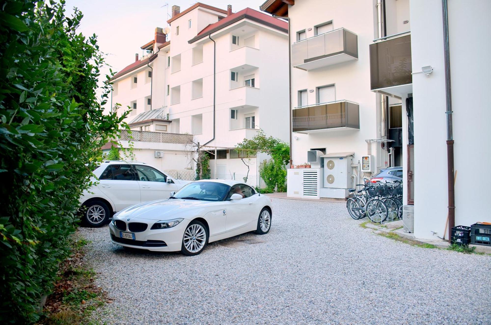 Hotel Etna Lignano Sabbiadoro Exterior foto